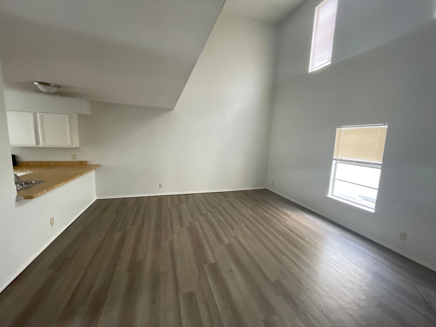 Harlingen Apartment: 1501 Sam Houston Dr