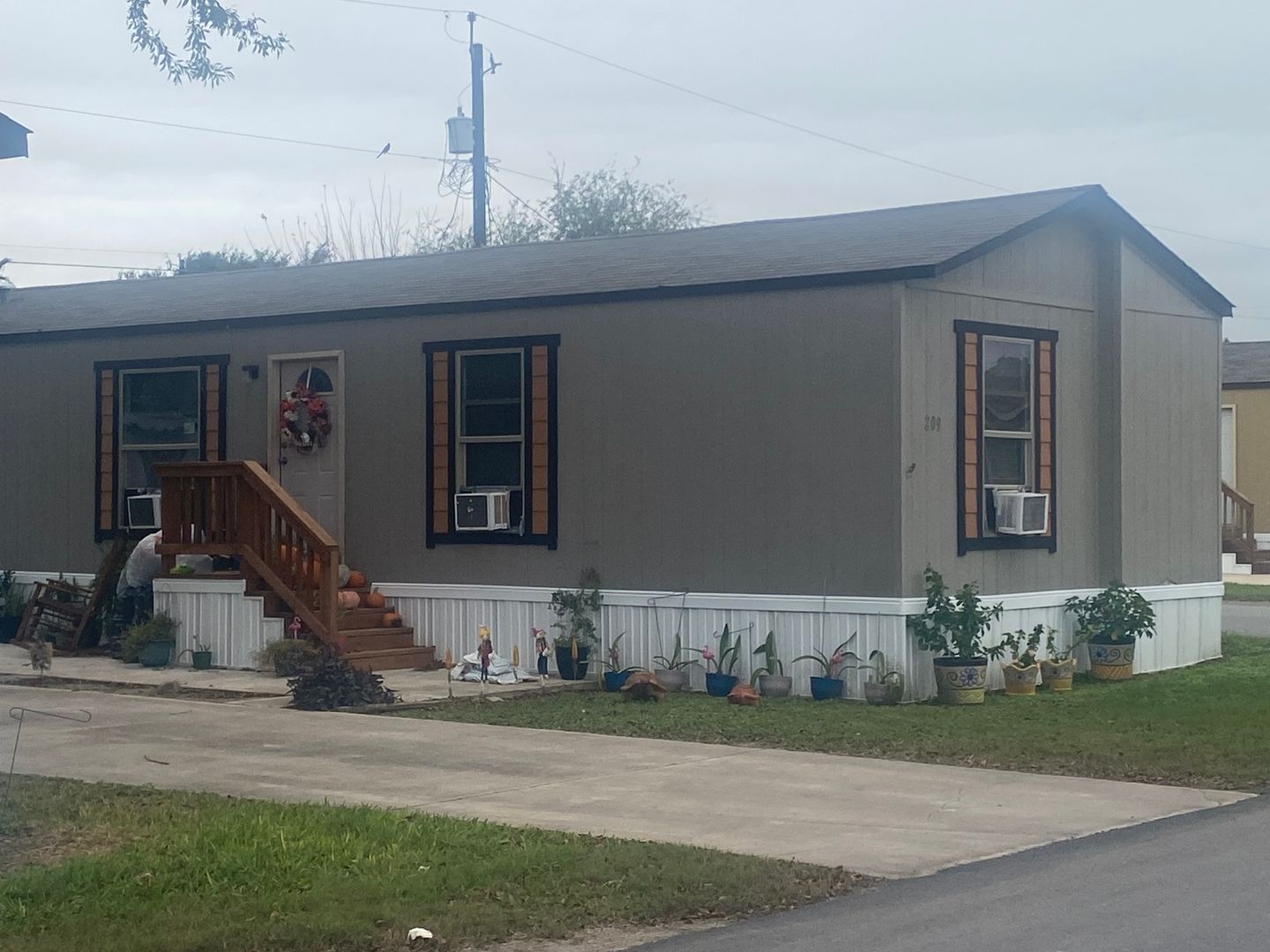 McAllen Apartment: 2901 Hwy 107 West