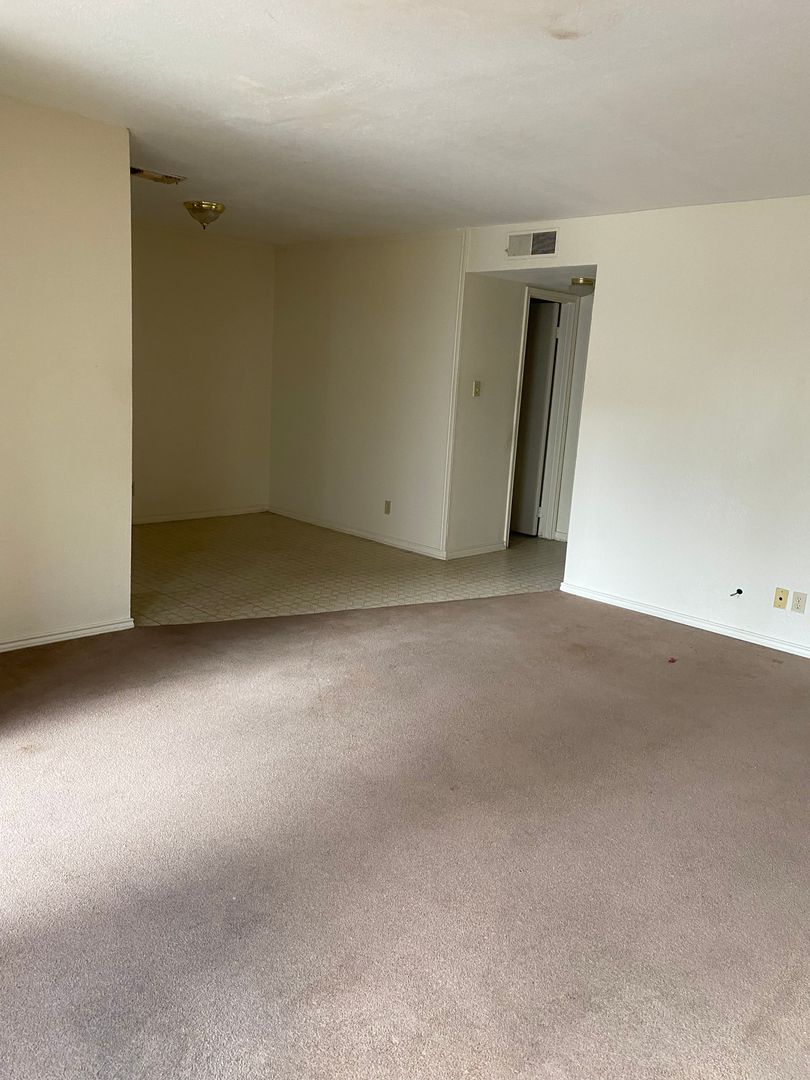 Harlingen Apartment: 1501 Sam Houston Dr