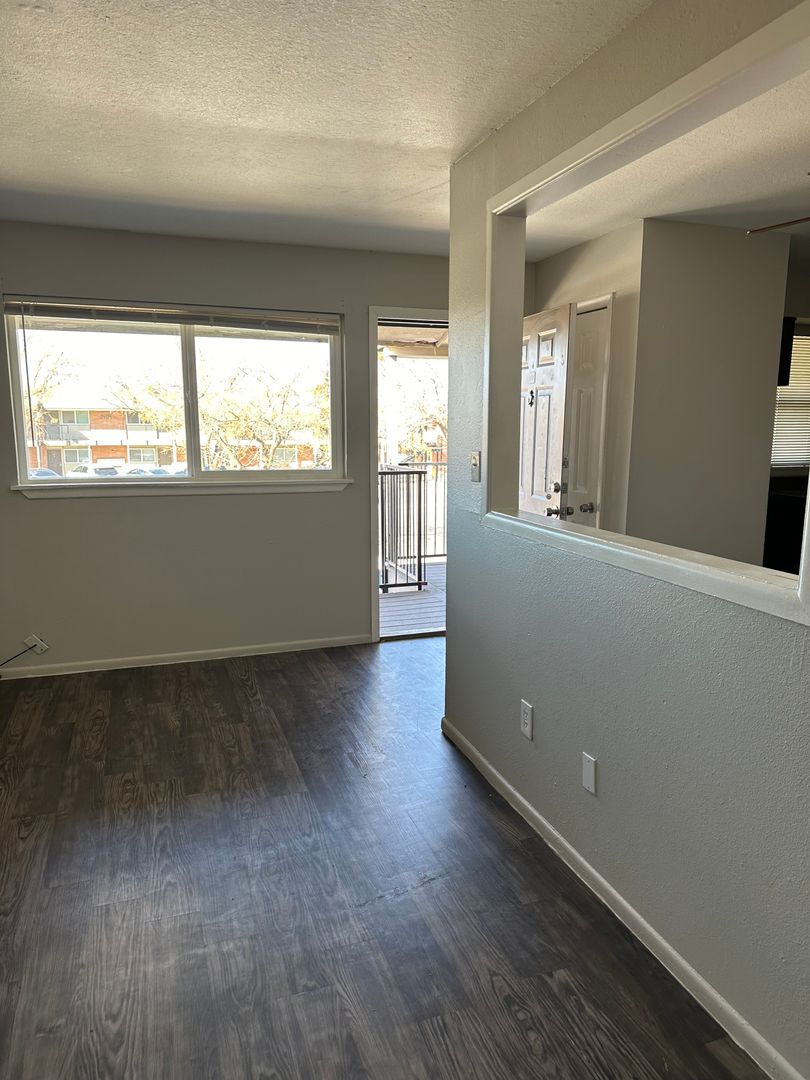 Amarillo Apartment: 2806 SW 28th Ave
