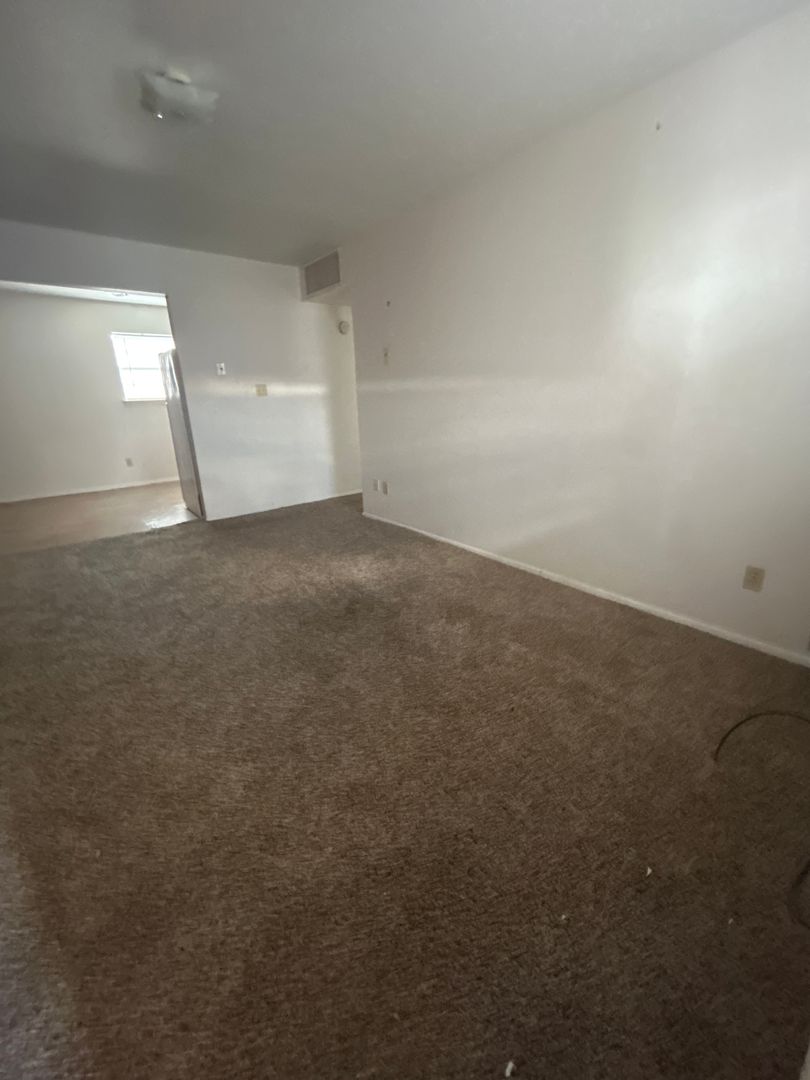 Canyon Apartment: 203 28th St