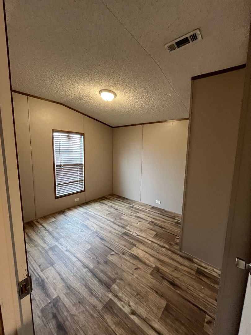 McAllen Apartment: 2901 Hwy 107 West