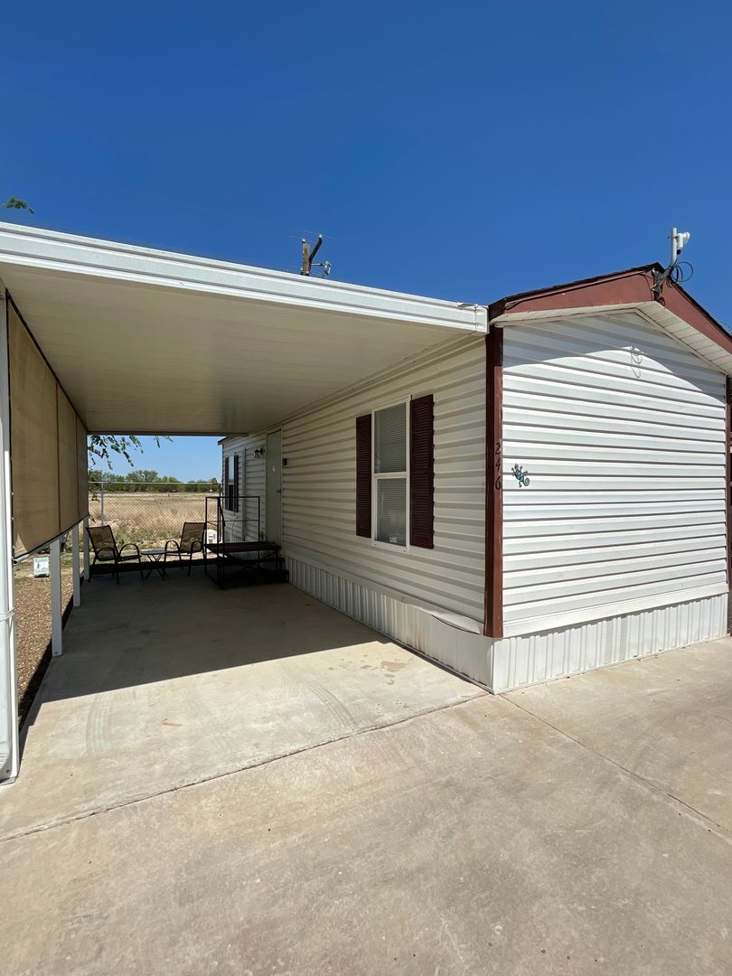 Mission Apartment: 4770 N Mayberry Road