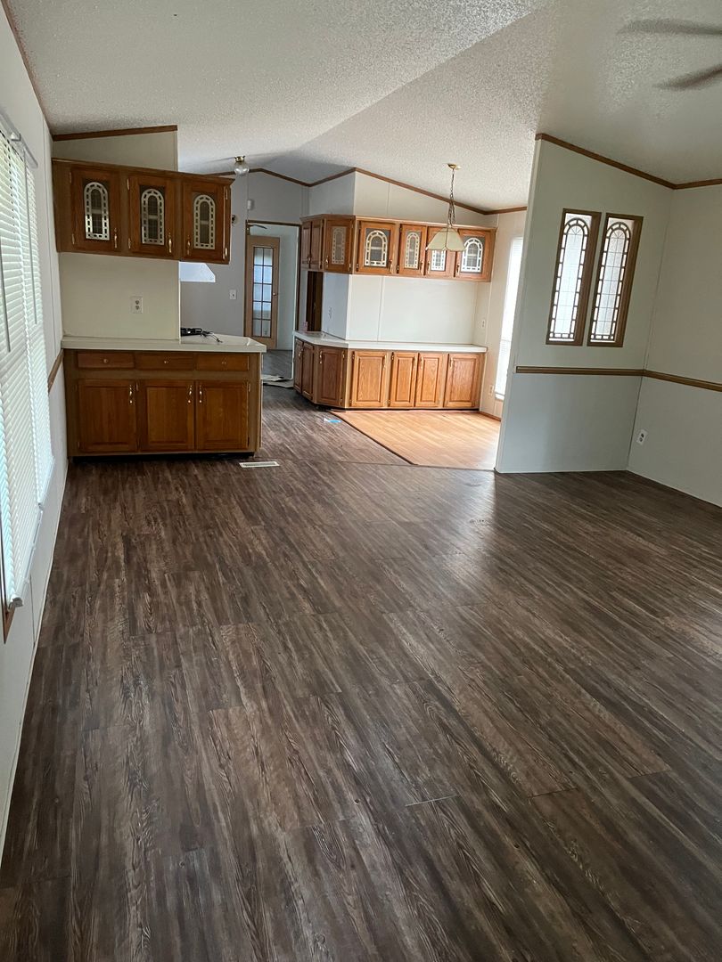 Wichita Apartment: 2625 S. West Street Lot #326