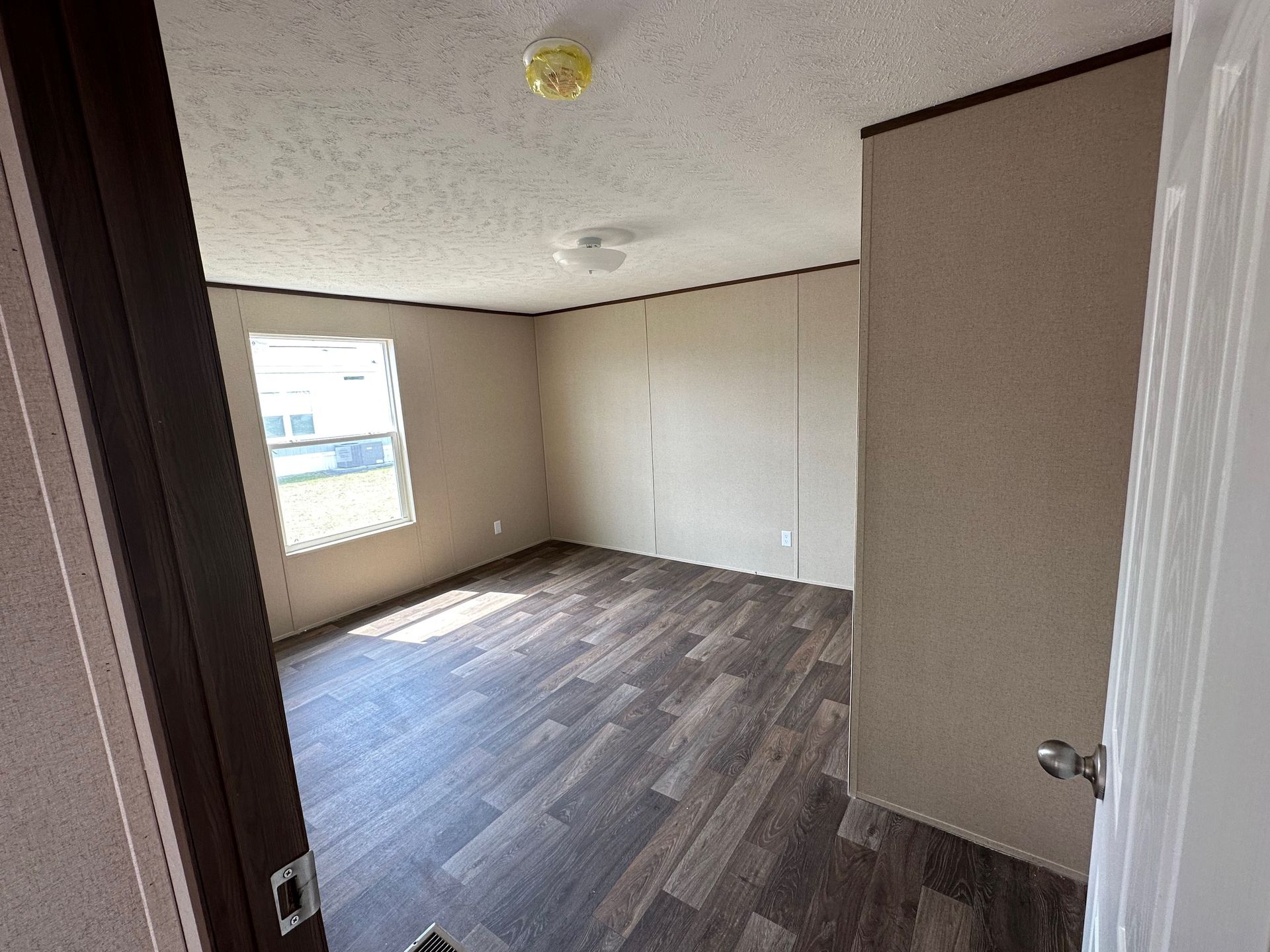 $699 move in special on approved credit! 8 of 12