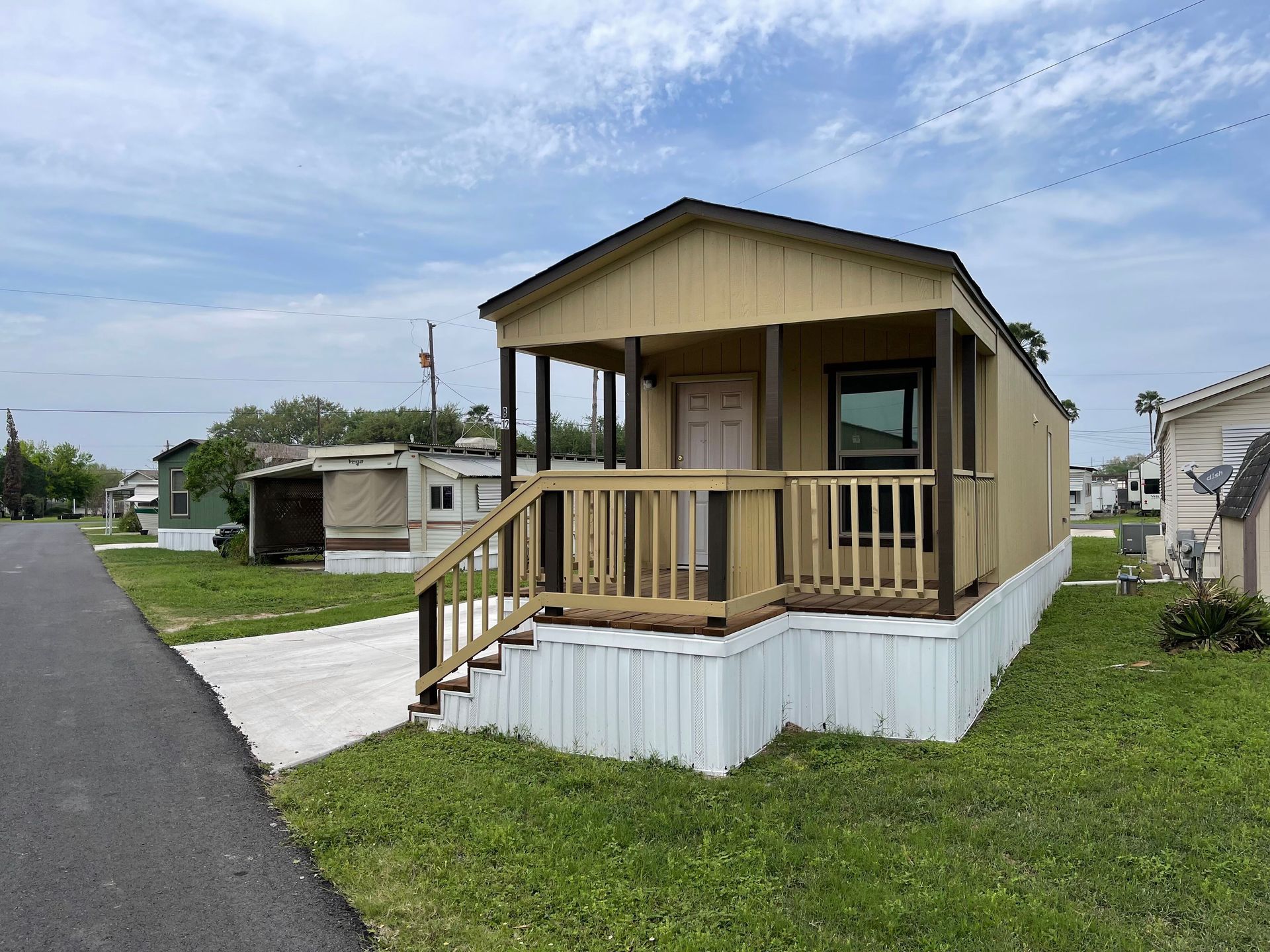 $699 move in special on approved credit! 2 of 12