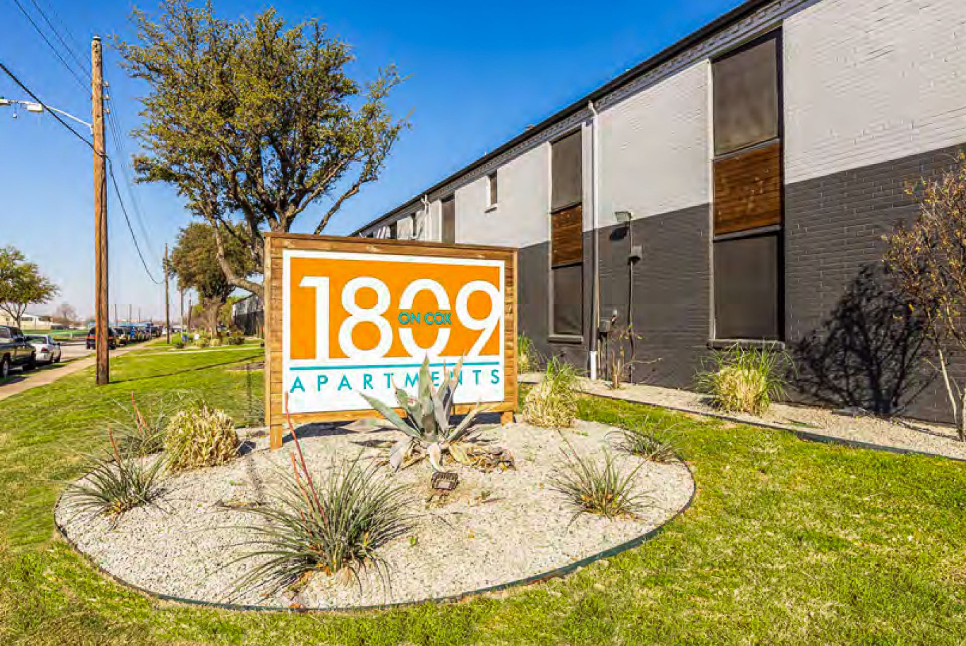 Carrollton Apartment: 1809 Cox St