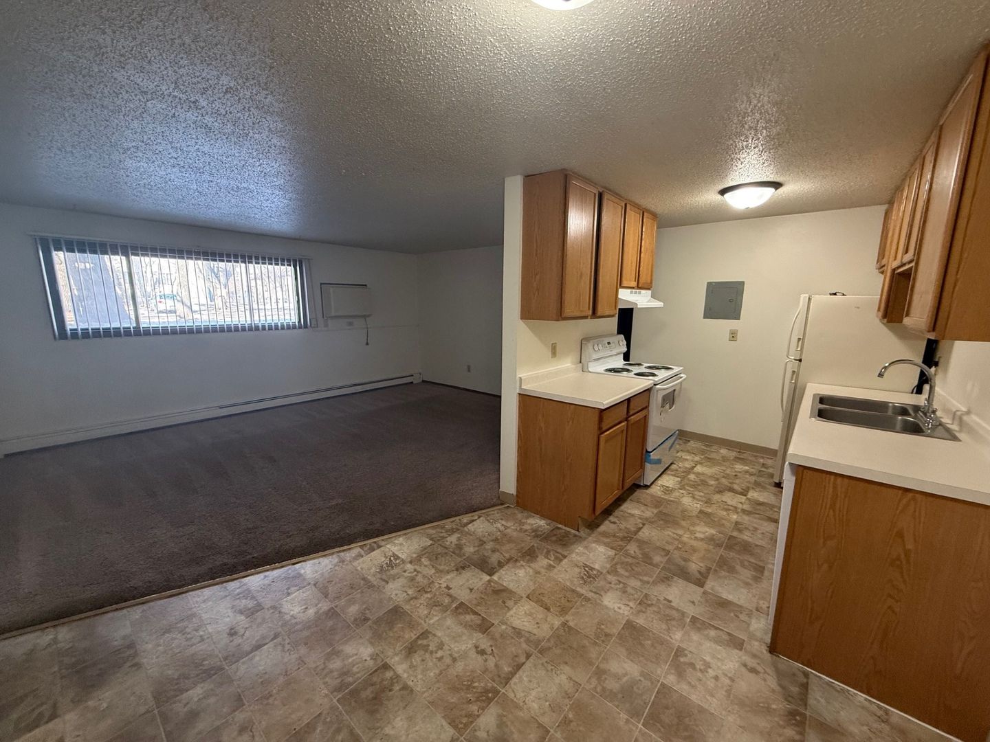 Fargo Apartment: 1125 19th St N