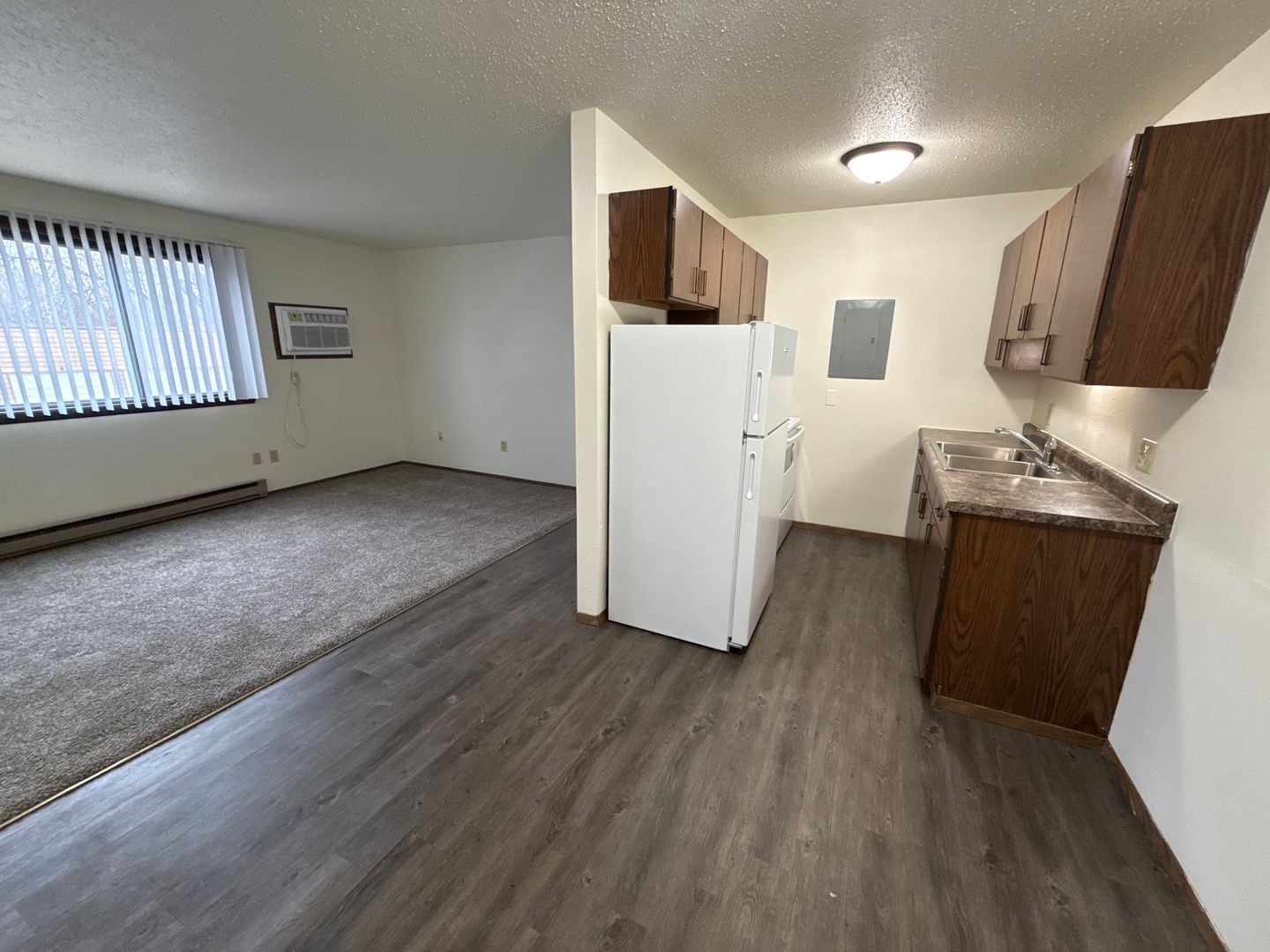 Fargo Apartment: 2549 15th St S
