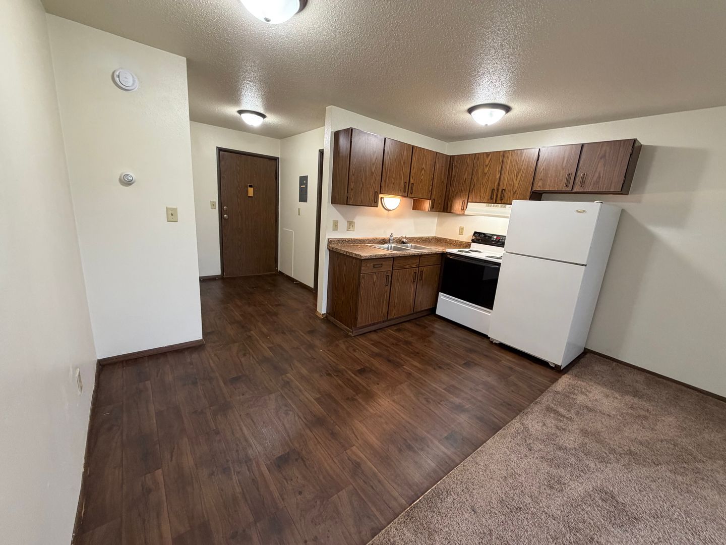 Fargo Apartment: 2525 15th St S