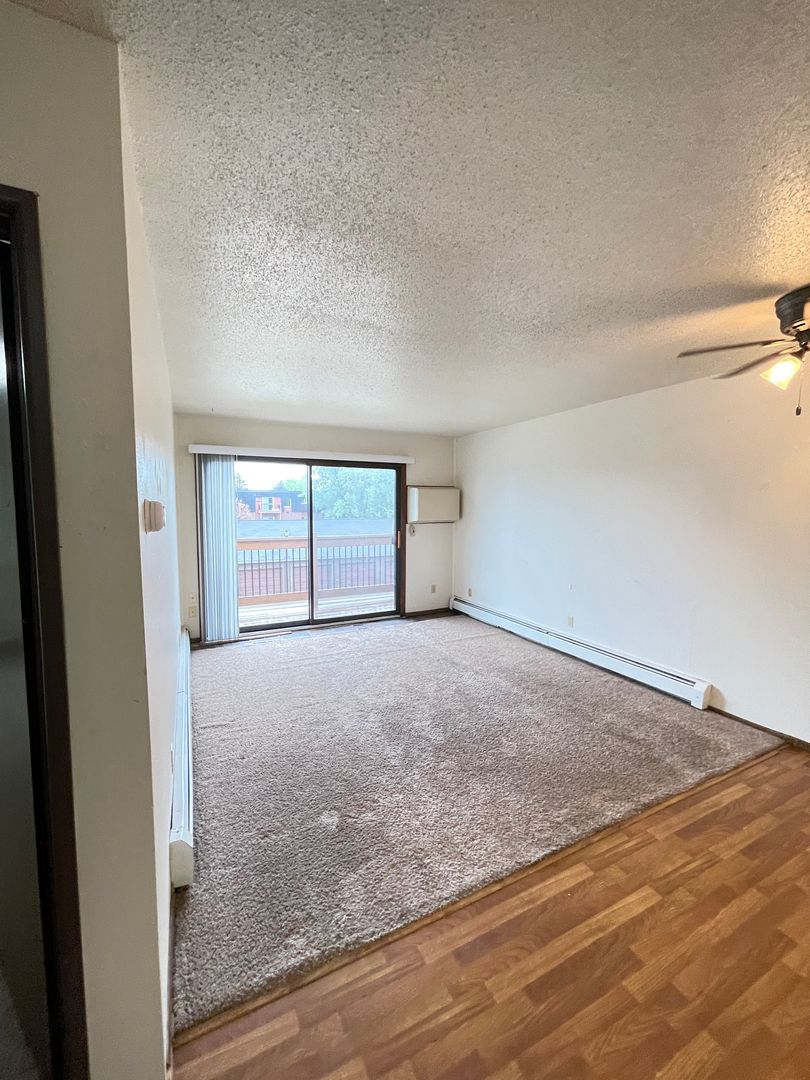 Fargo Apartment: 2526, 2537 15th St S