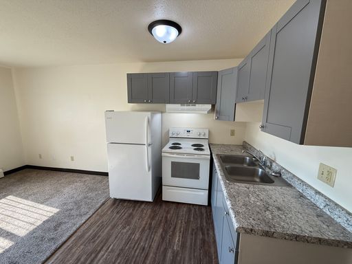 2525 15th St S - 15 – photo 1