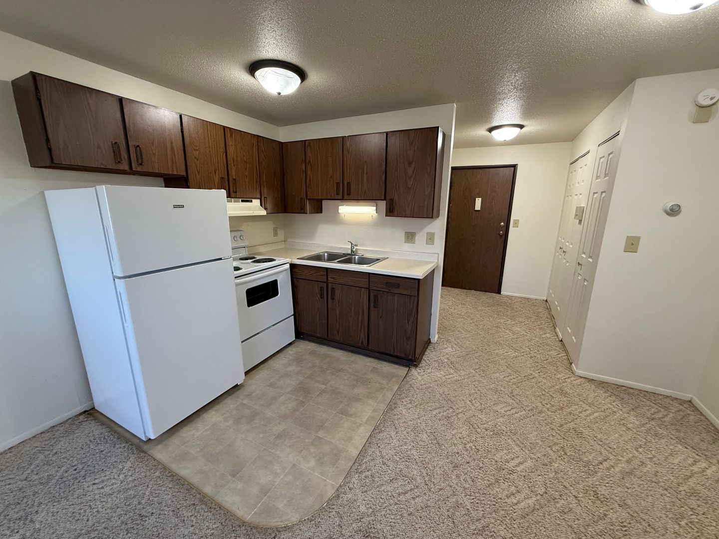 Fargo Apartment: 2525 15th St S