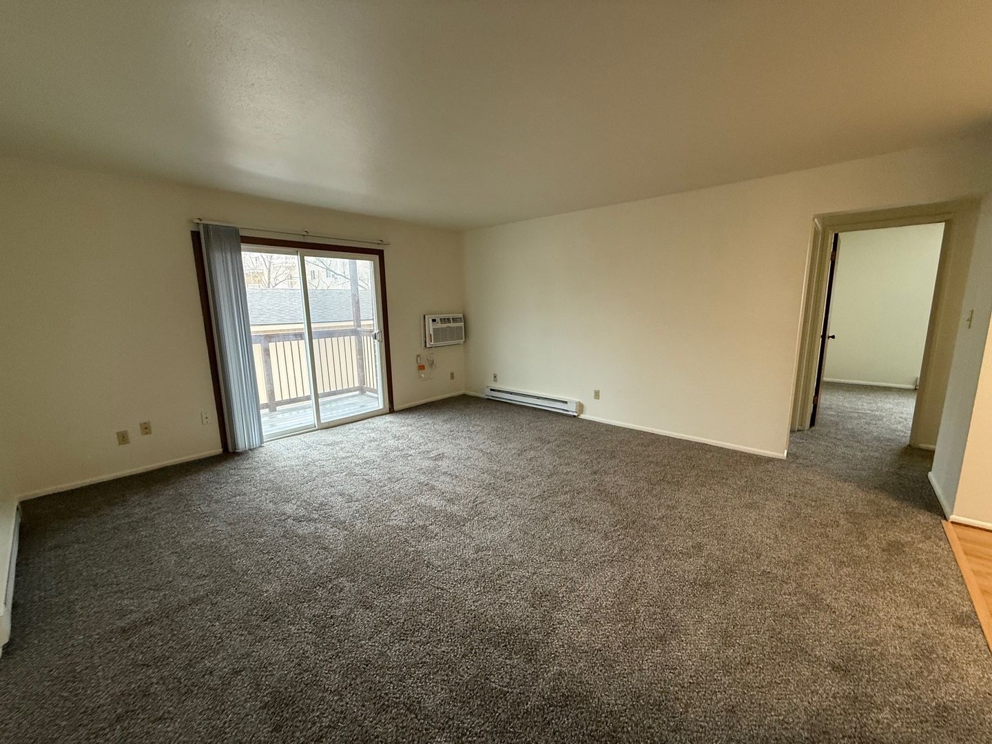Fargo Apartment: 2301 17th St S