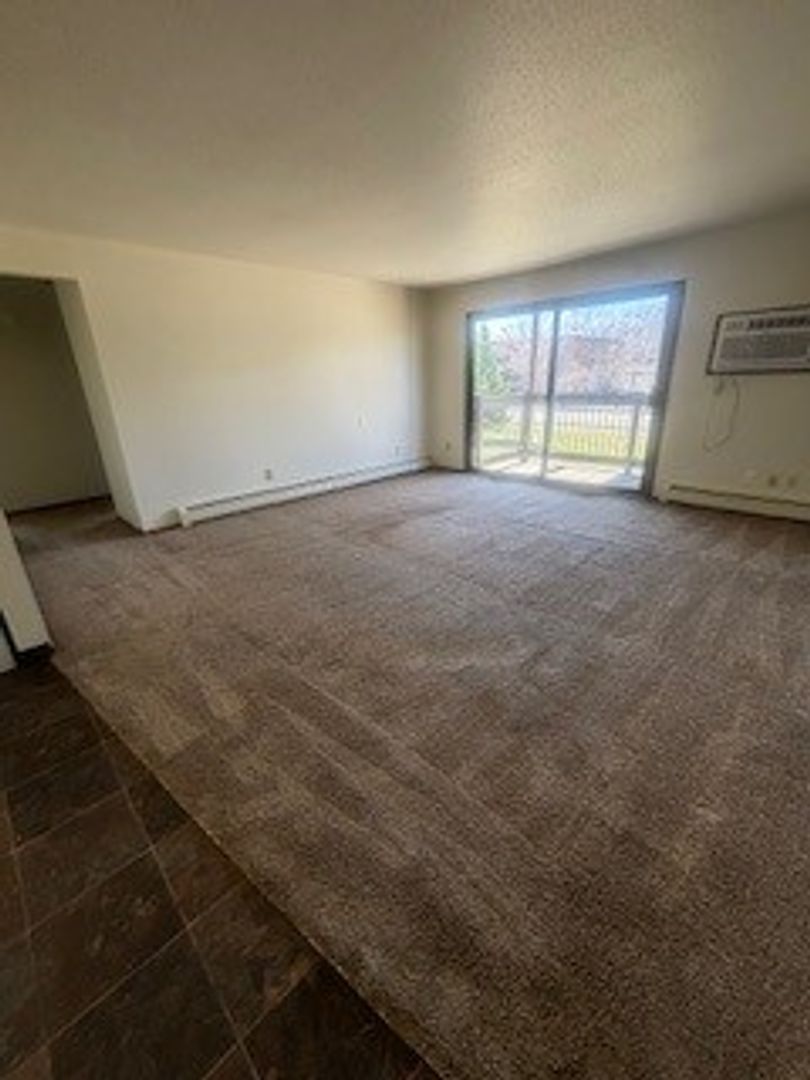 Fargo Apartment: 2526, 2537 15th St S