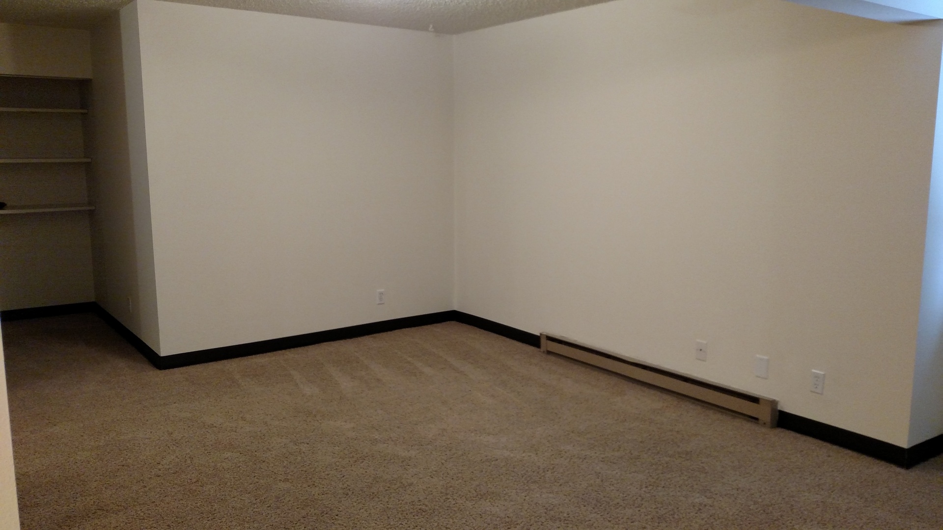 Fargo Apartment: 2641 15th St S