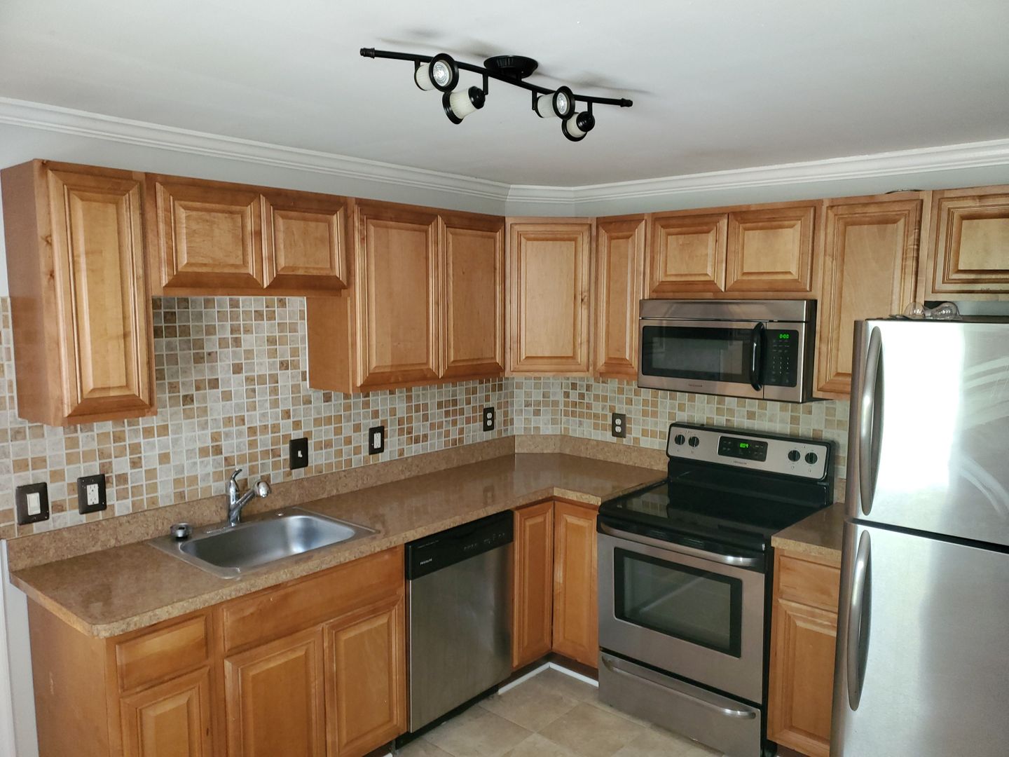 Cozy 1Bd/1Bth Upstairs Apartment in Frederick!!