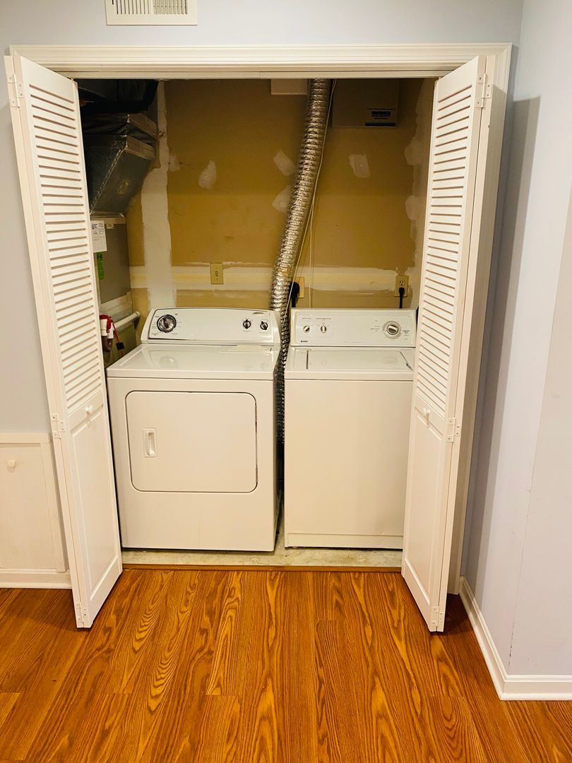 Laundry room at Goose Landing Circle 8825