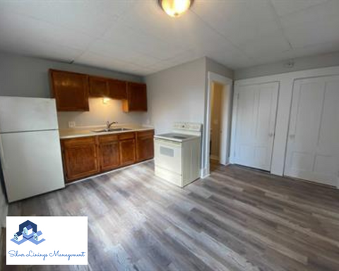 Welcome to 13 Pleasant St Apt 3!