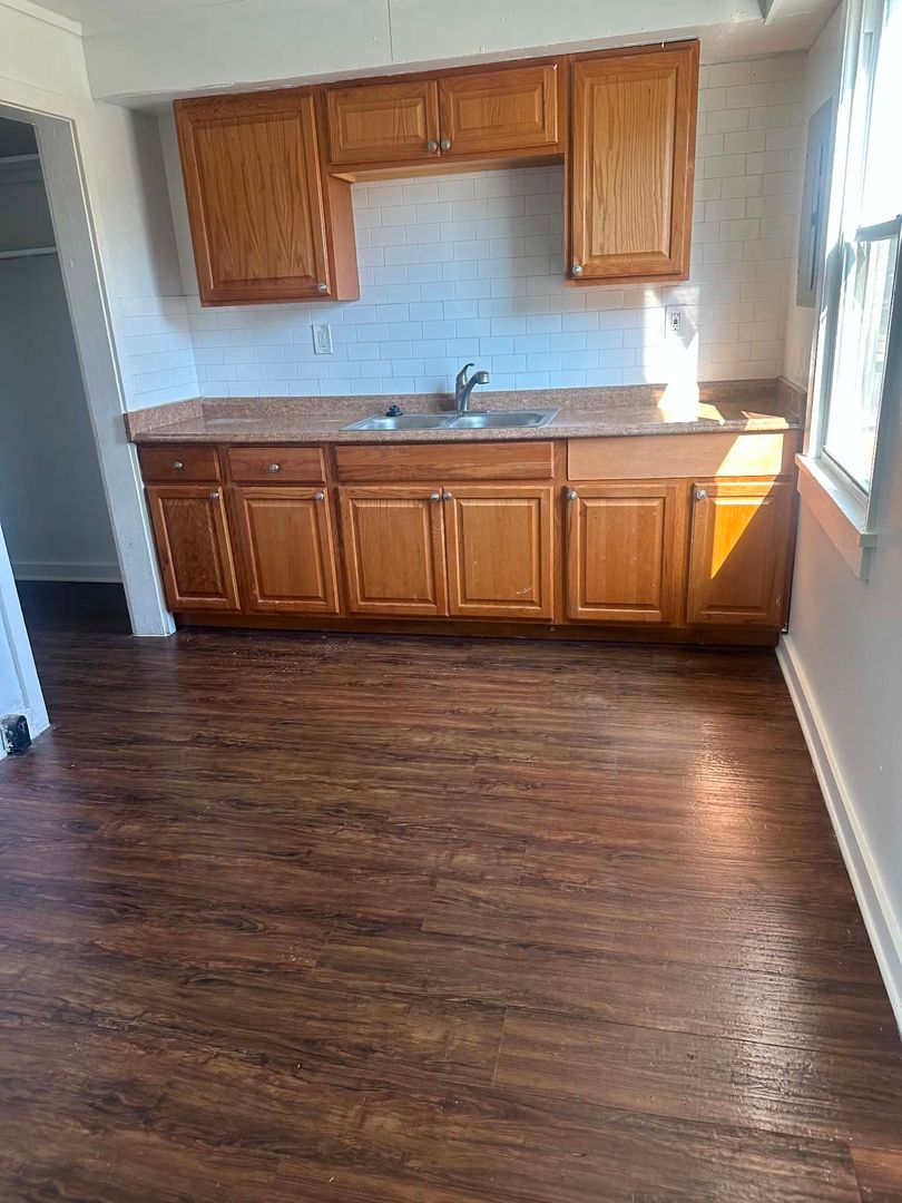 Tonawanda Townhome: 62-72 Burns St