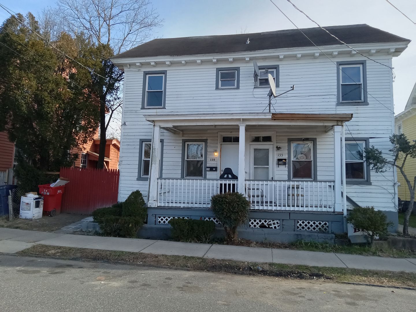 Bridgeton Apartment: 133-135 Bank st