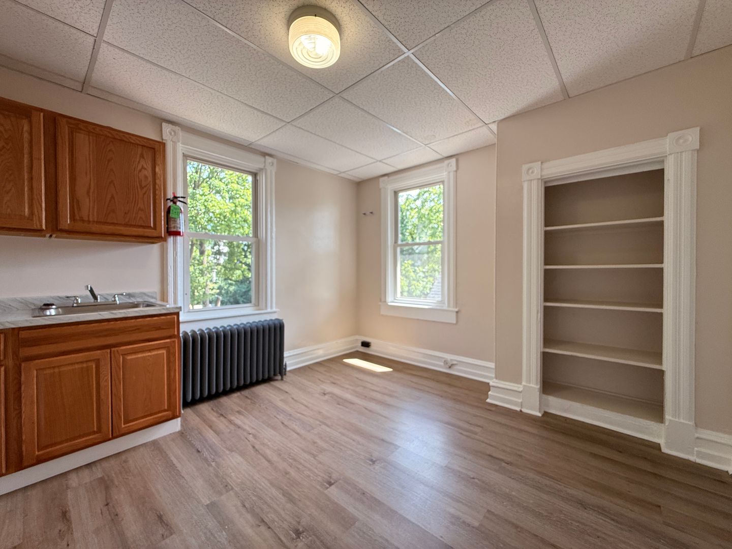 Bridgeton Apartment: 303 N Laurel St