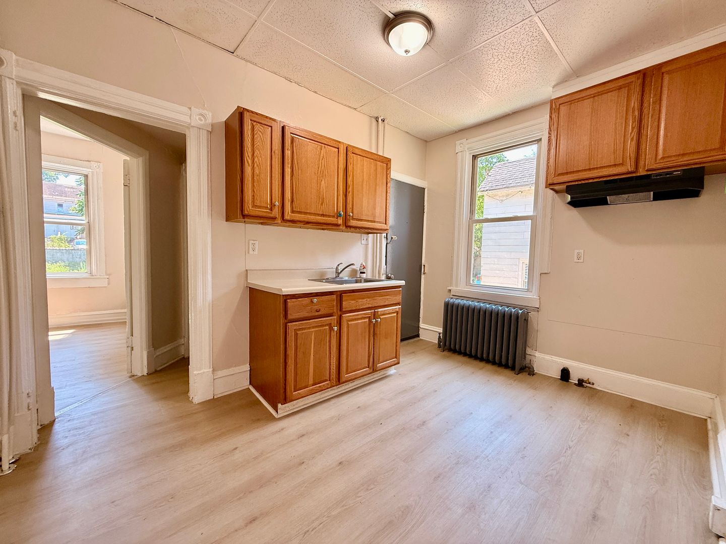 Bridgeton Apartment: 303 N Laurel St