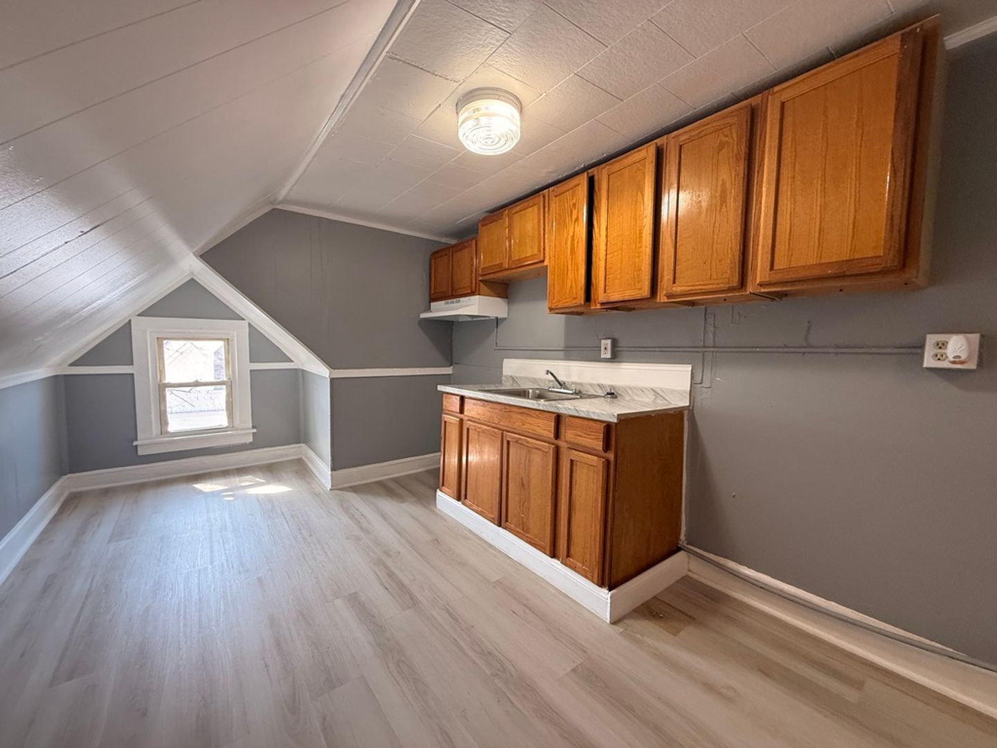 Bridgeton Apartment: 265 N Laurel St