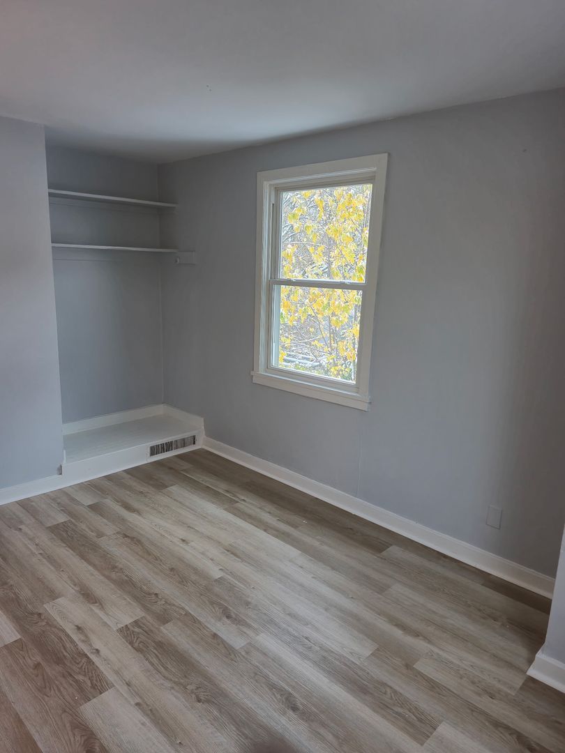 Tonawanda Apartment: 21-27 Whitman Place