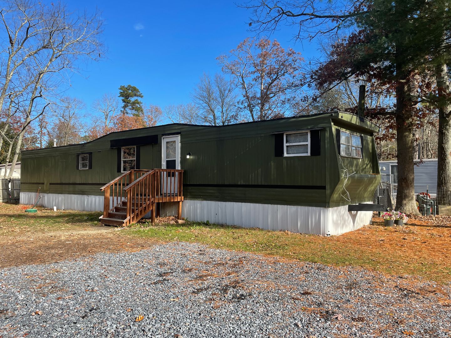 Commercial Township House: 7330 William Ave