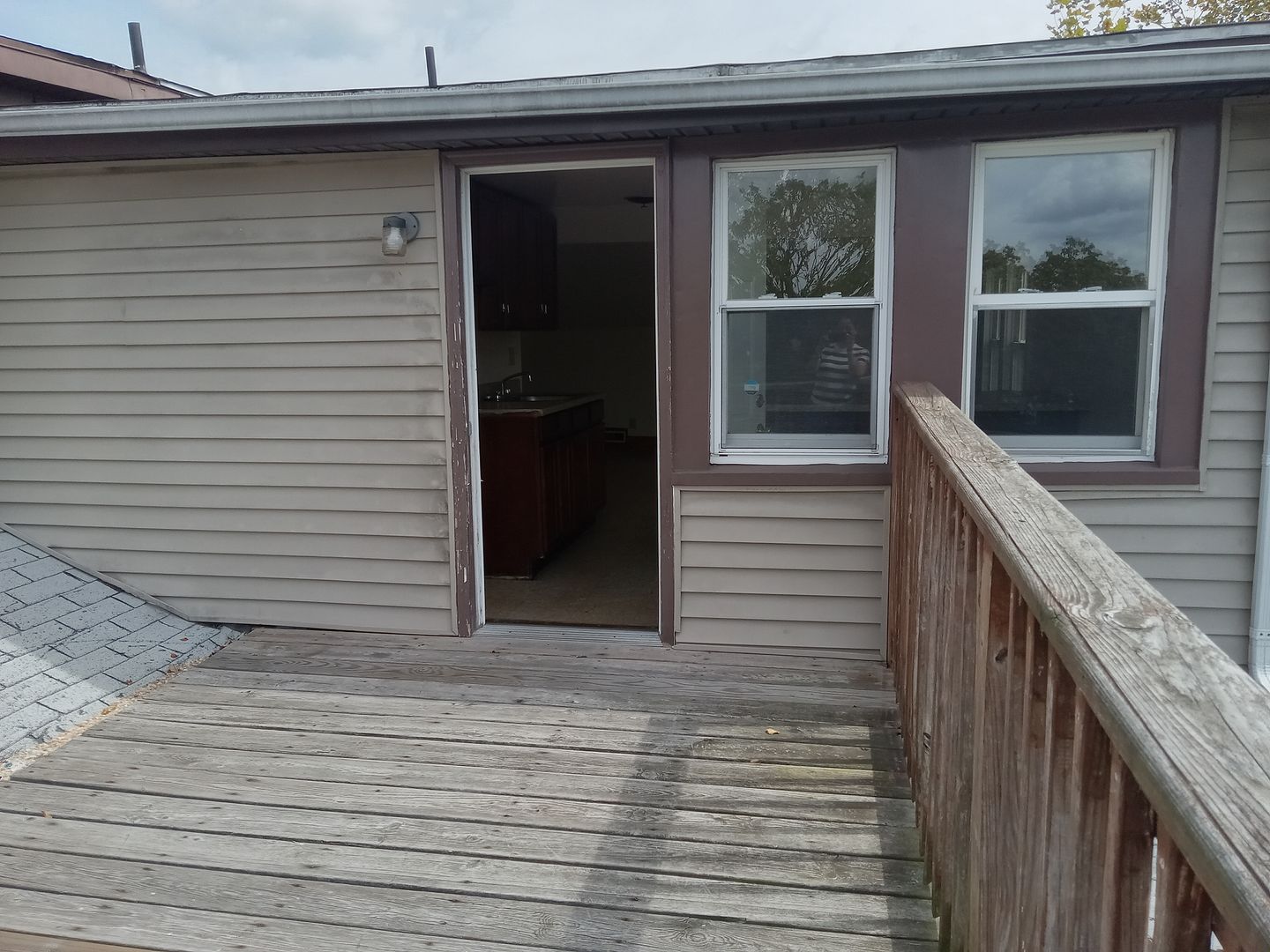 Bridgeton Apartment: 180-2 N Pearl St
