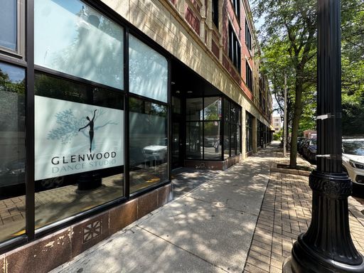 Gorgeous Storefront Space Near Bustling and Quaint Glenwood Neighborhood – photo 1