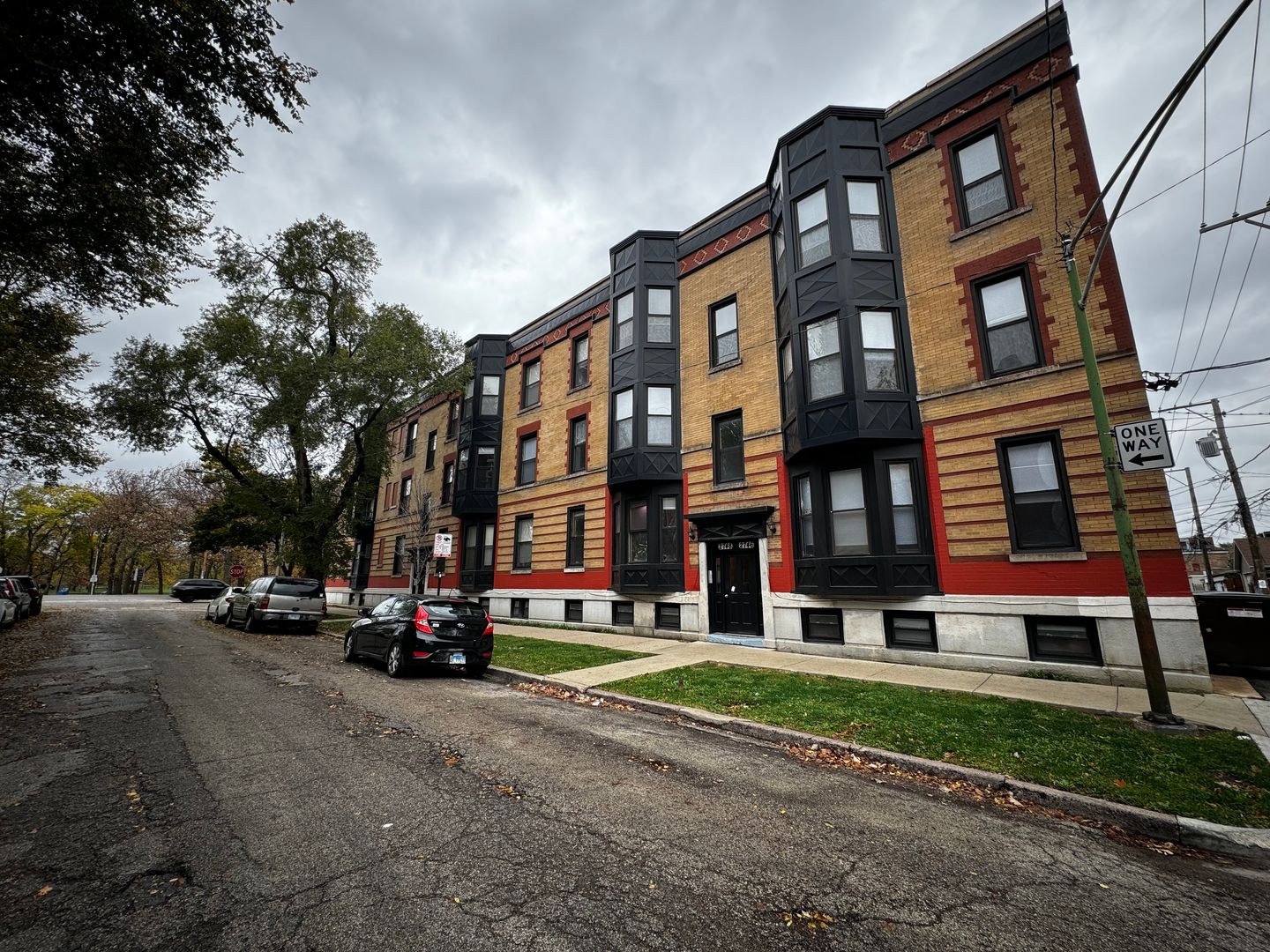 Chicago Apartment: 1501-03 N California