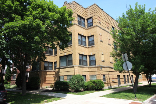 AMAZING Four Bed/Two Bath Duplex! Kitchen and Wet Bar w/ Fridge on Lower Level! SS Appl w/ Dishwasher – photo 1