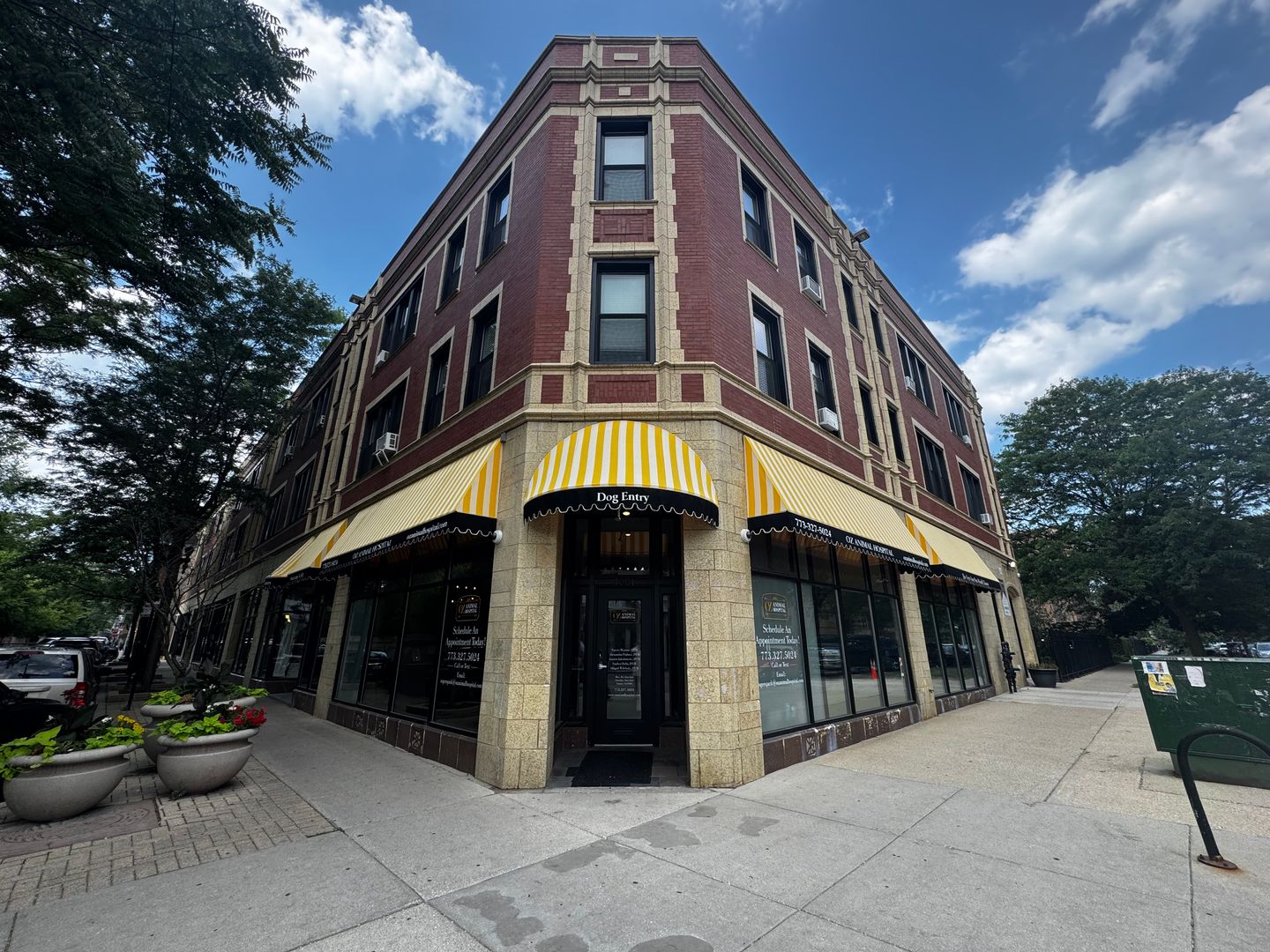 Chicago Apartment: 1344 W Lunt Ave