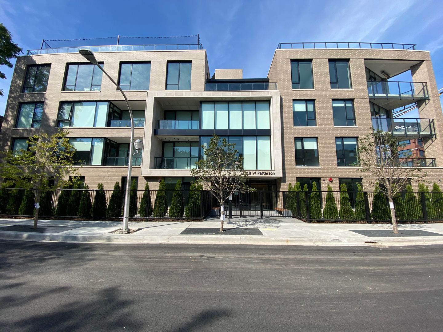 Chicago Apartment: 1118 W Patterson Ave