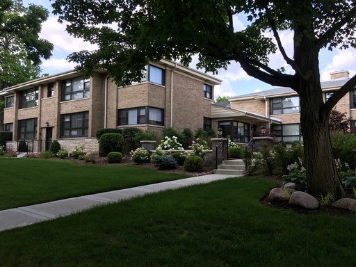 2 Bedroom/1 Bath Recently-Rehabbed in Highland Park! Granite! Stainless Steel! Hardwood Throughout! W/D included in Basement