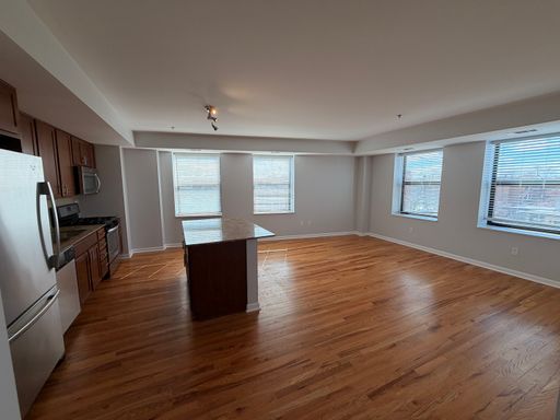 Boutique Luxury Living in Farcroft Park –2 Bedroom Near the Beach – photo 1