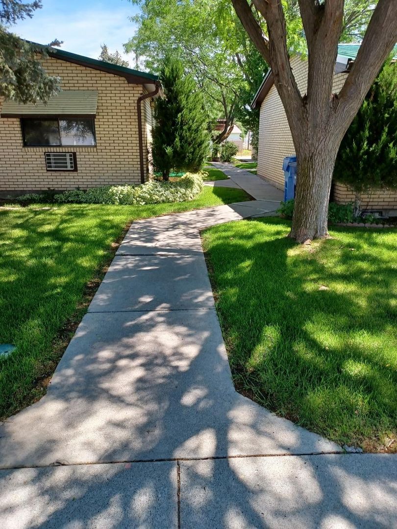 Downey Apartment: 66 S Main St.