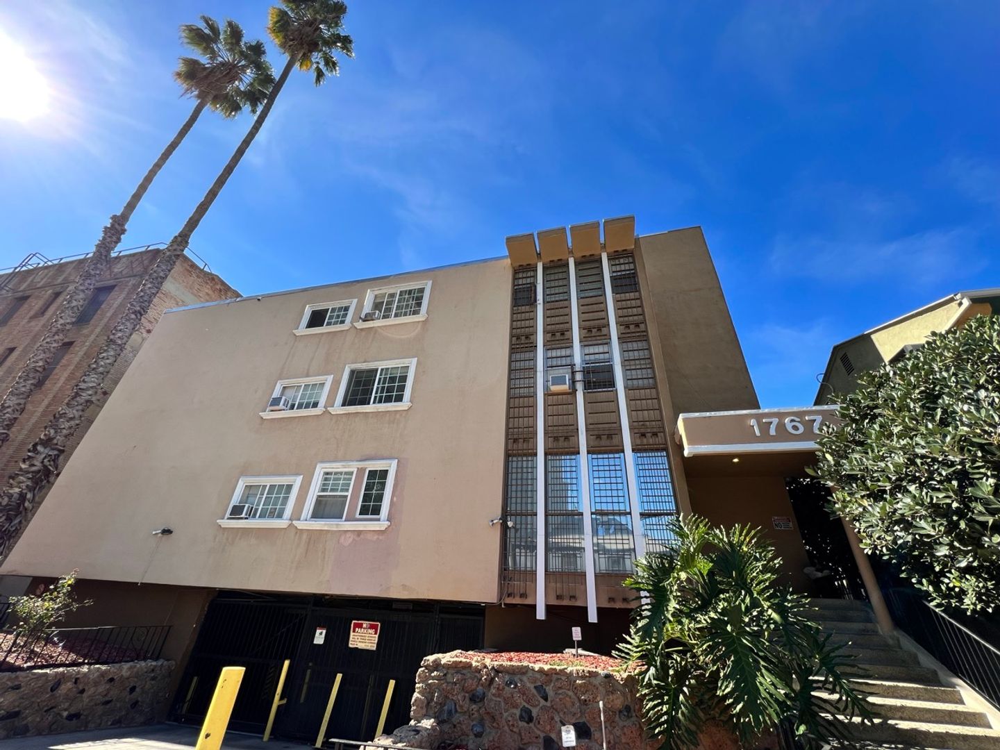 Los Angeles Apartment: 1767 Orchid Ave.