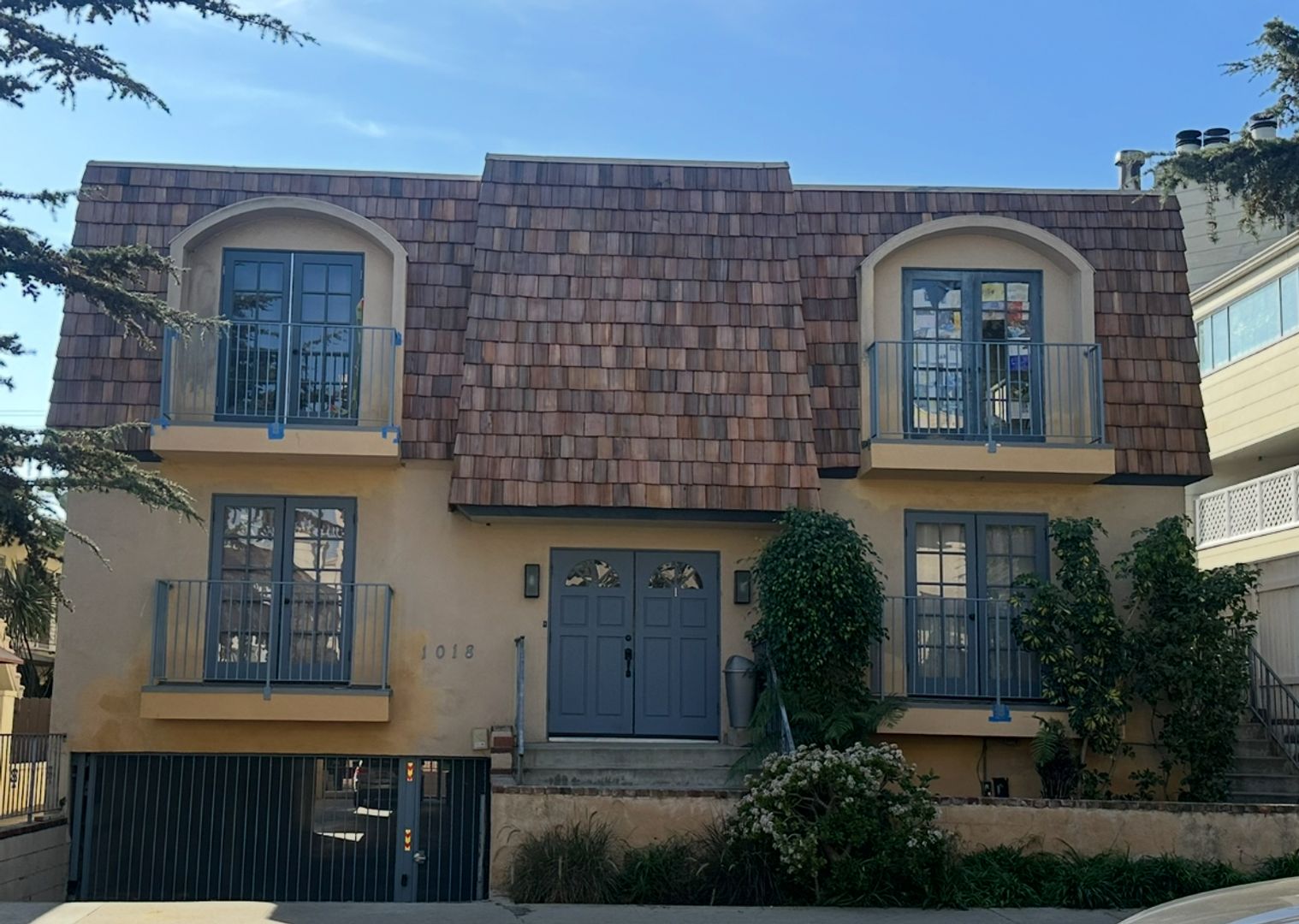 Santa Monica Apartment: 1018 9th St.