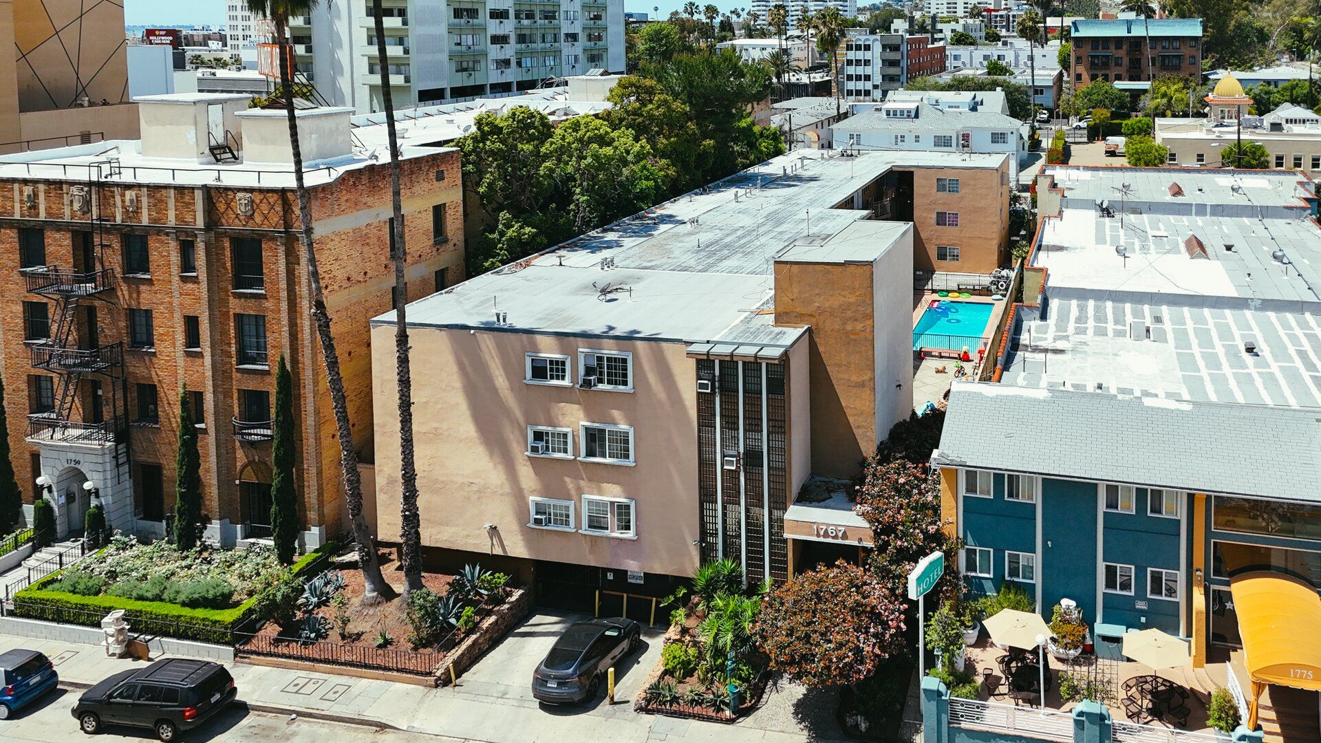 Los Angeles Apartment: 1767 Orchid Ave.