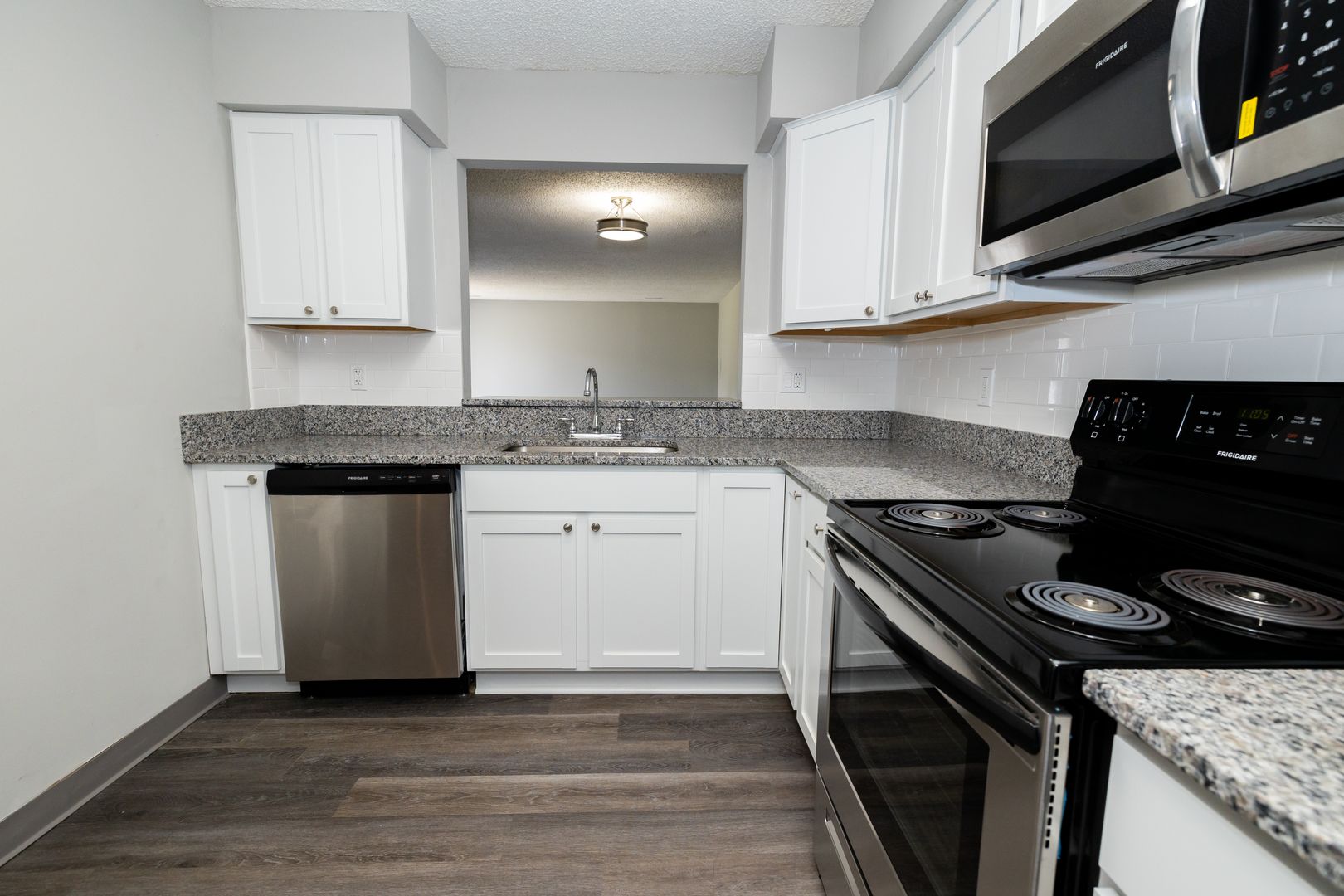 Emerald Apartments 20 of 27