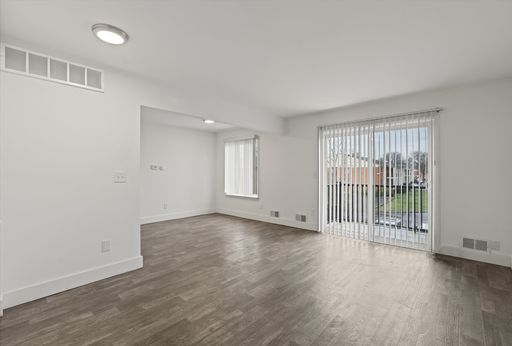 Find Comfort, Convenience, and Charm at French Quarters- Apply & Move In by 9/30 and Receive 1 month free Your Move-In Costs! – photo 1
