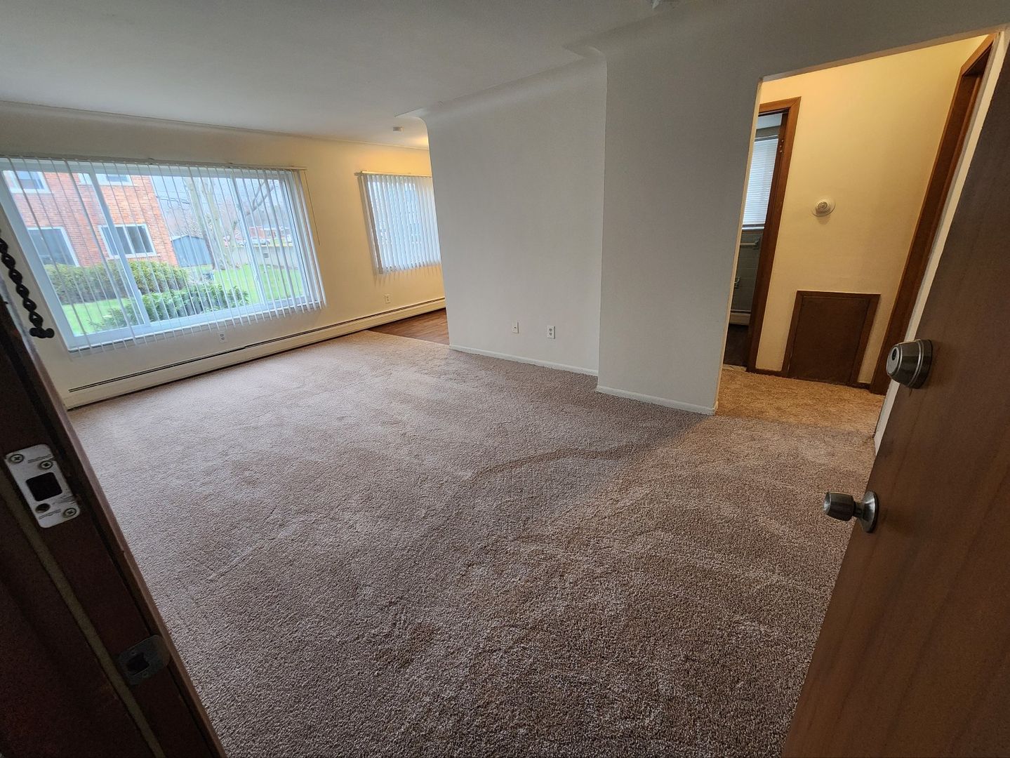 Utica Apartment: 8310 Hall Rd.