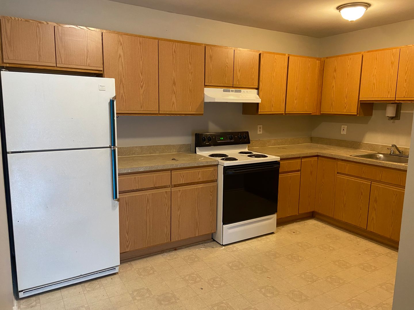 Ferndale Apartment: 455 W Marshall