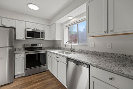 Renovated 1 Bed, Ground Level, Walk to Downtown Milford, In Unit Laundry