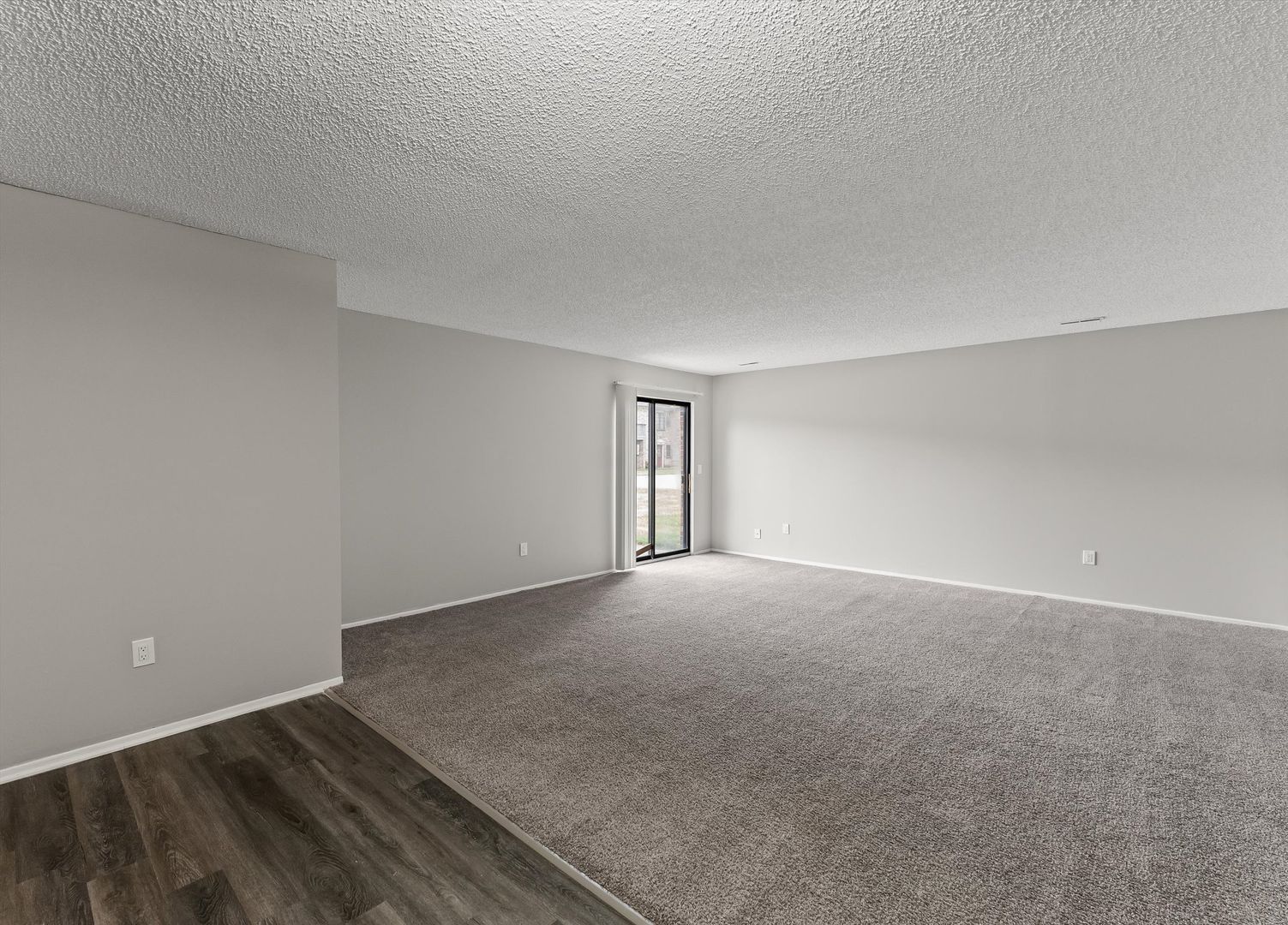 Emerald Apartments 3 of 27
