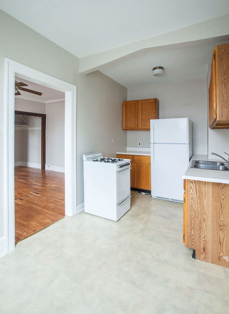 2072 Wabash Street 11 of 12