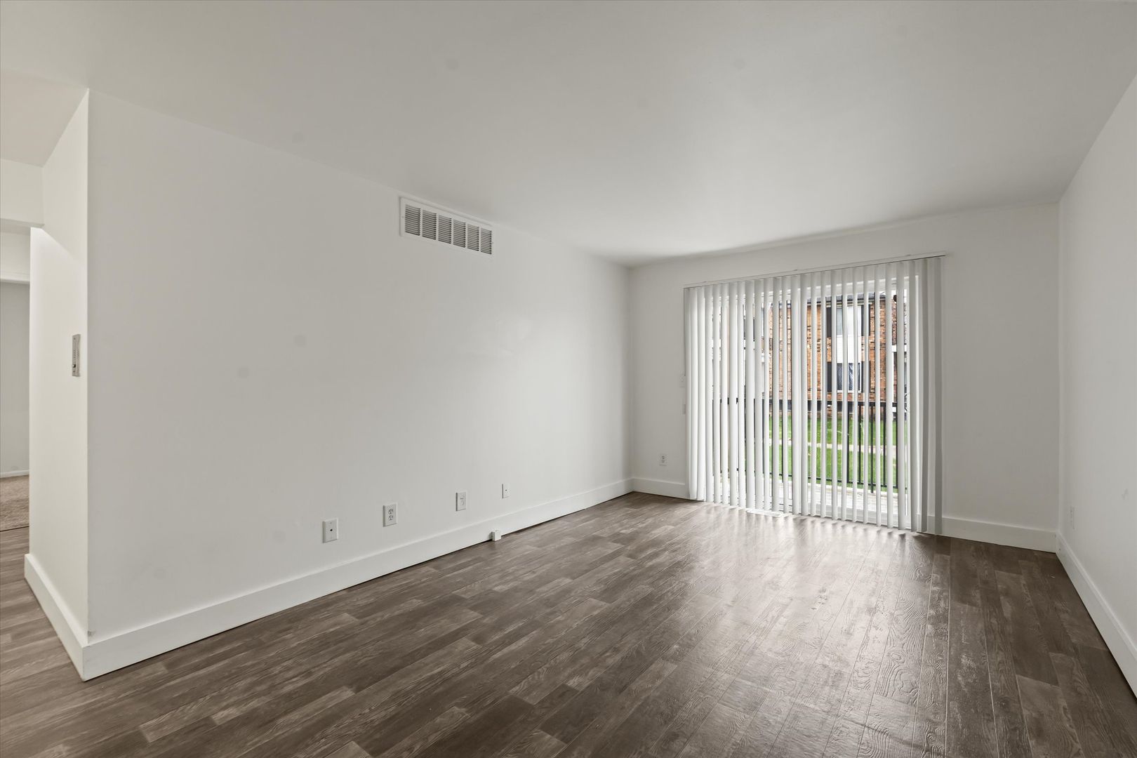 Southfield Apartment: 25400 Basin Street